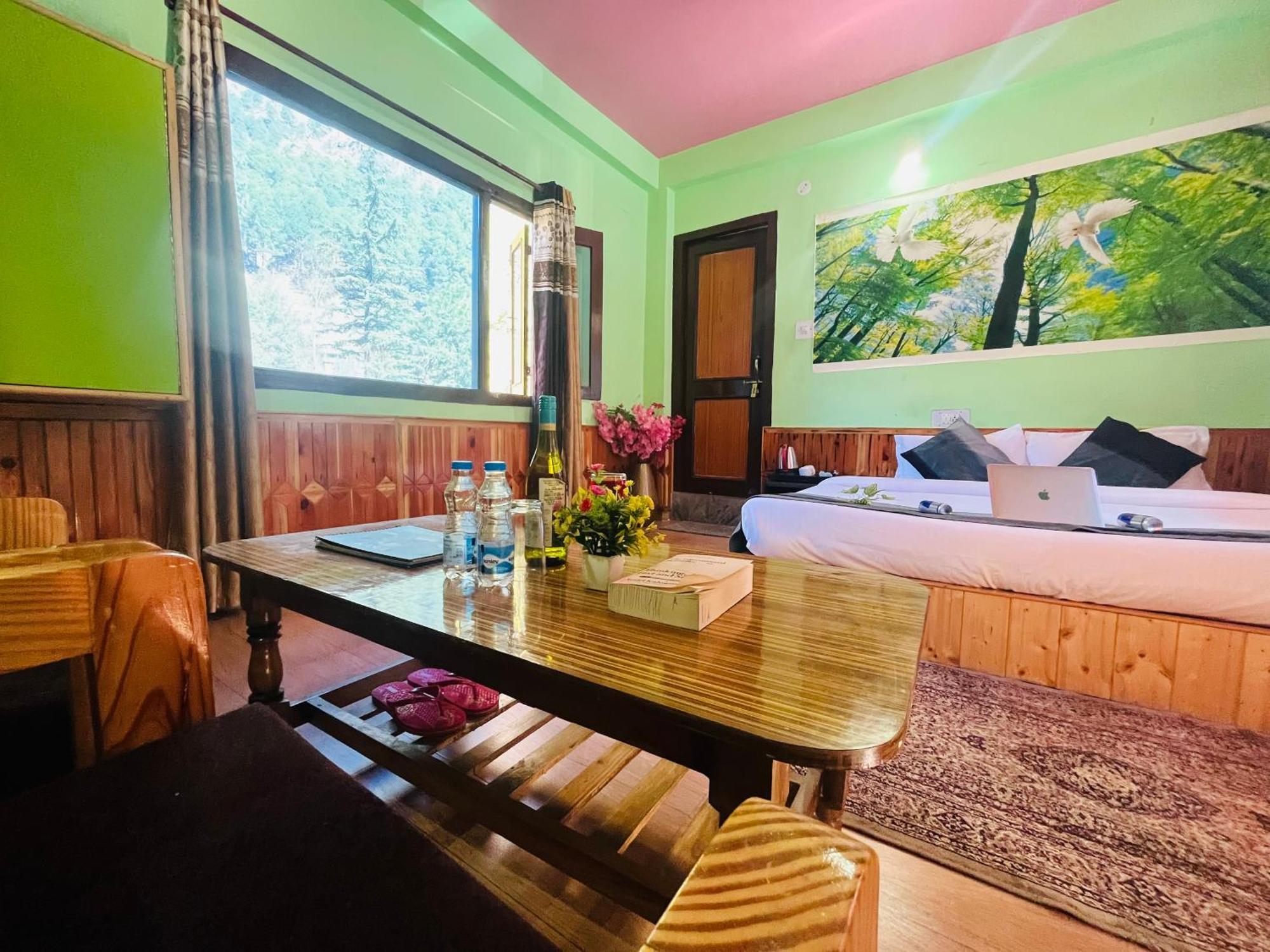 Hotel Dream Valley Kasol #Near Mall Road #River View #Parking #Gaming Zone #Open Terrace #Restaurant Екстер'єр фото