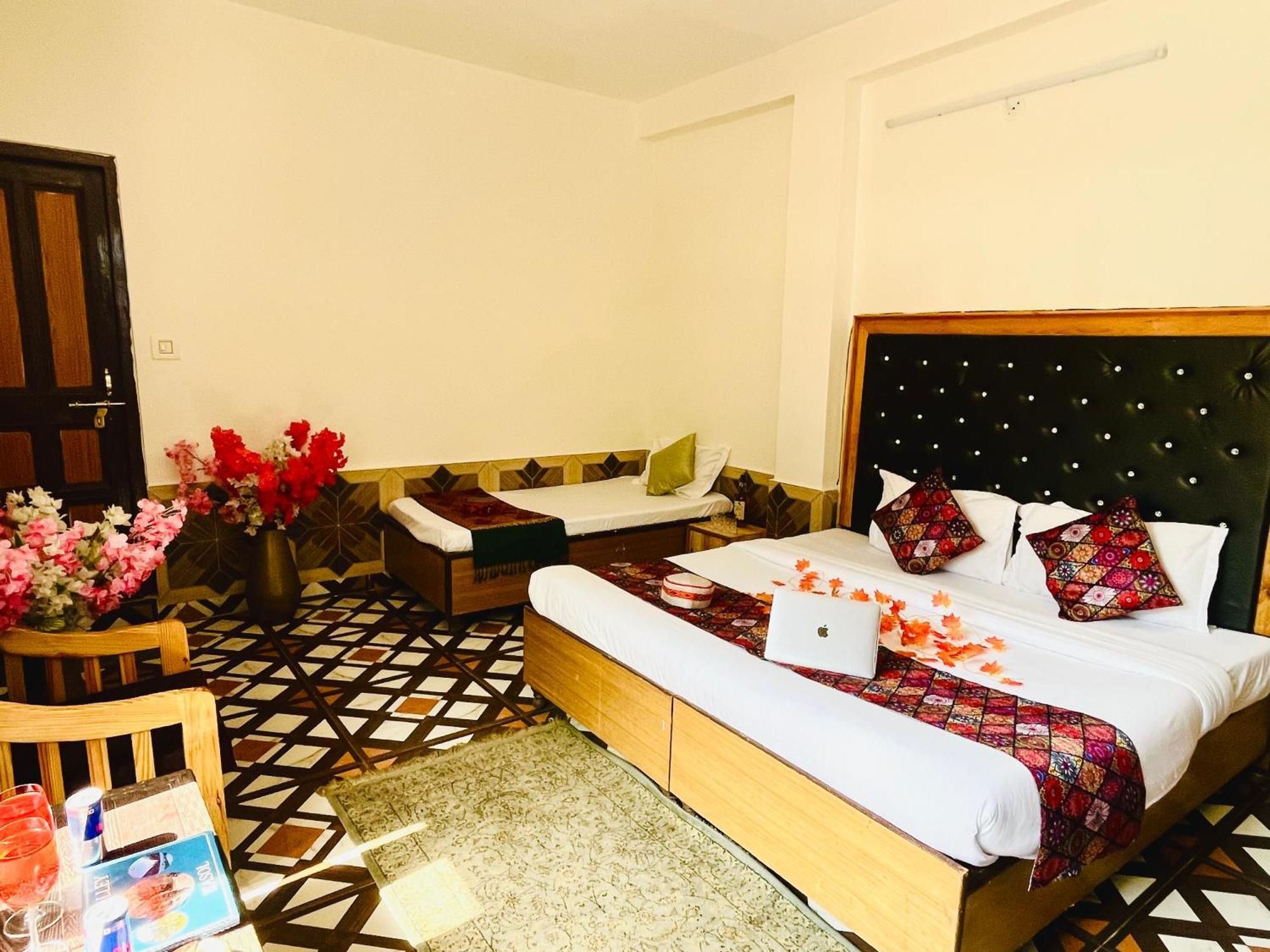 Hotel Dream Valley Kasol #Near Mall Road #River View #Parking #Gaming Zone #Open Terrace #Restaurant Екстер'єр фото