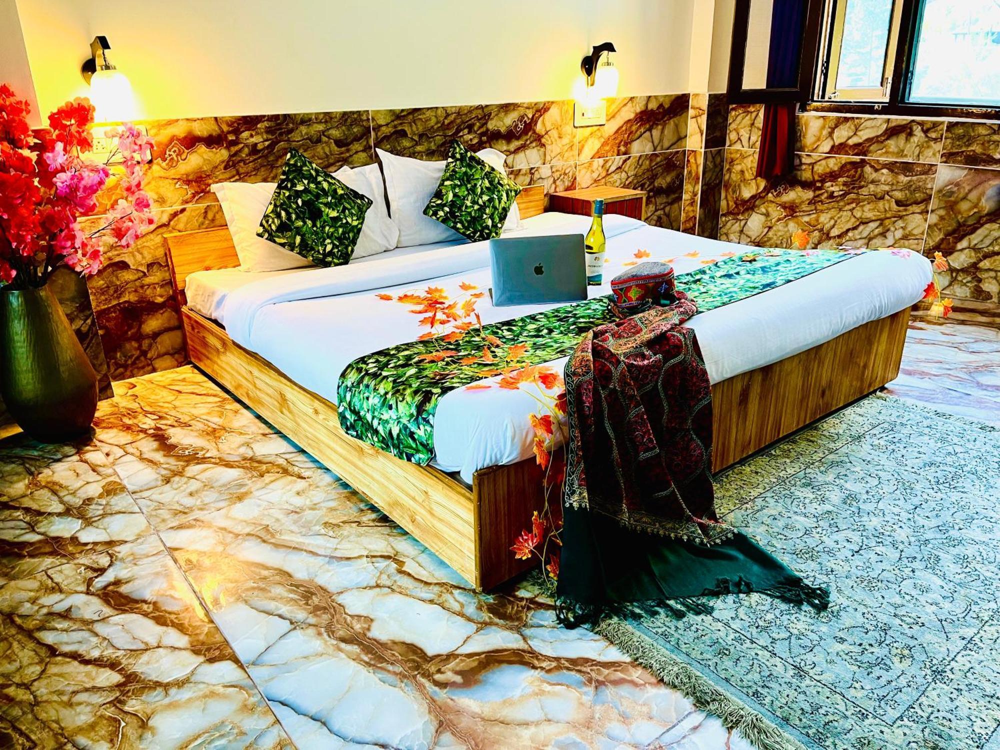 Hotel Dream Valley Kasol #Near Mall Road #River View #Parking #Gaming Zone #Open Terrace #Restaurant Екстер'єр фото
